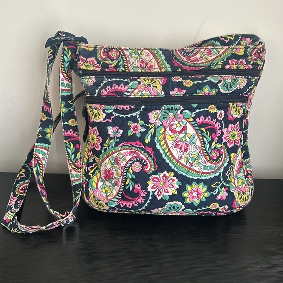 Vera Bradley Hipster Paisley Crossbody/Shoulder Bag Petal Handbag Purse - Picture 11 of 13